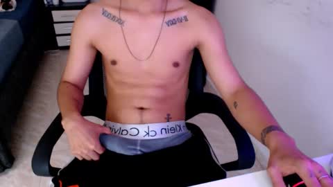 mysteryboy_thin16 online show from February 20, 7:52 pm