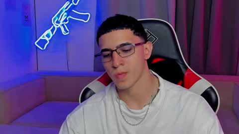 sebastian online show from April 7, 5:07 am