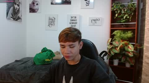 nathanclay online show from April 2, 3:26 am