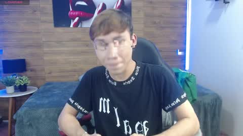 nathanclay online show from April 10, 3:02 am