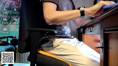 Nature online show from February 3, 8:13 am