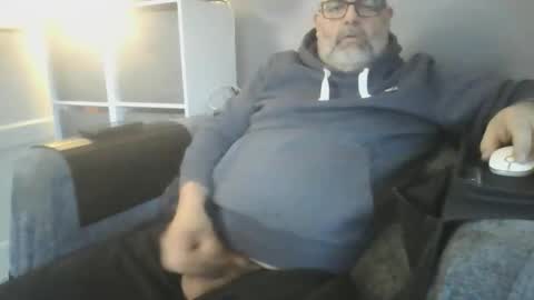 naturistmale45 online show from November 22, 3:11 pm