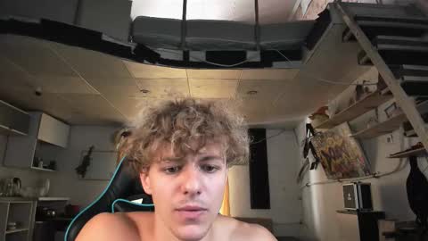 Snapshot of naughty_nik43 chatting on September 28, 10:02 am Nik online show from September 28, 10:02 am