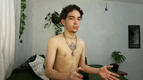 naughty_thompson1 online show from April 15, 7:58 pm