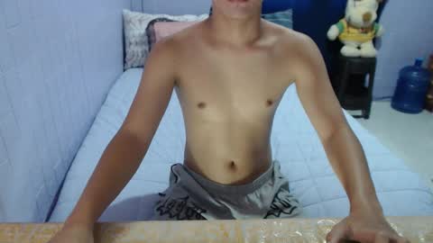 naughtyboytoni online show from October 5, 2:04 am