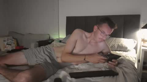 nayesie02 online show from March 18, 12:19 pm