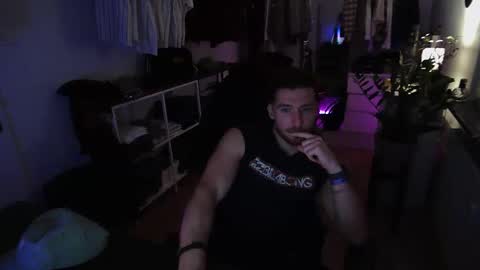 needattention21 online show from January 17, 1:08 am