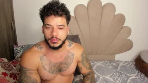 Nei turn green online show from November 12, 10:58 pm