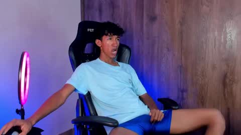 neitan online show from April 12, 8:10 pm