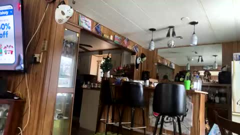 neversaynevrrr online show from December 17, 6:25 pm