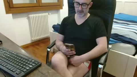 simi online show from April 6, 4:46 am