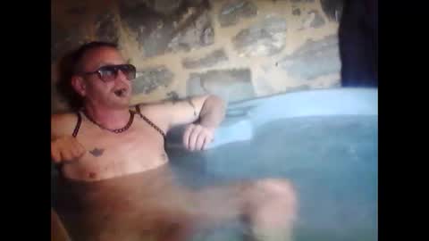 newfun11 online show from November 24, 6:09 pm