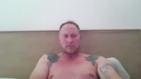 amandandhisgirl online show from September 28, 10:30 pm