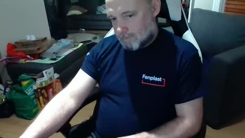 Snapshot of newvvorld chatting on January 30, 10:51 pm NewWorld online show from January 30, 10:51 pm