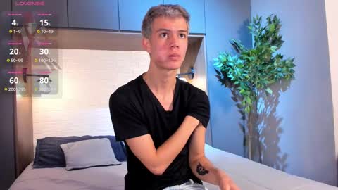 Nick  online show from October 23, 12:41 pm