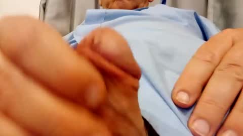 Snapshot of nickthefiddler chatting on December 28, 8:36 pm TheCock online show from December 28, 8:36 pm