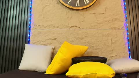 nico_monroet online show from May 6, 10:43 pm