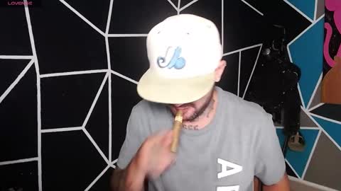 nicolas online show from November 5, 3:52 am