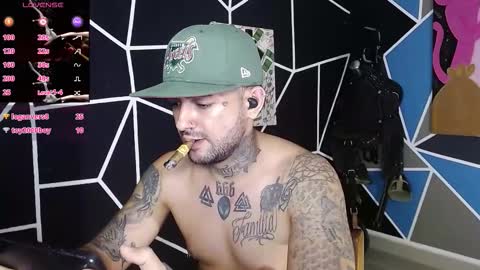 nicolas online show from October 24, 4:36 am