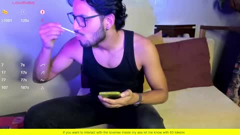 Snapshot of nicolasrodrii chatting on February 8, 11:33 am nicolasrodrii online show from February 8, 11:33 am