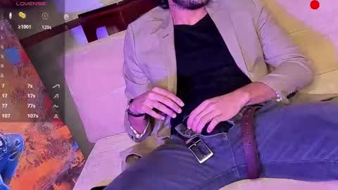 Snapshot of nicolasrodrii chatting on December 28, 10:13 pm nicolasrodrii online show from December 28, 10:13 pm