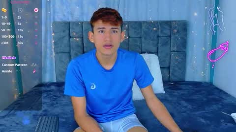 nicolastorres__ online show from April 16, 4:23 am