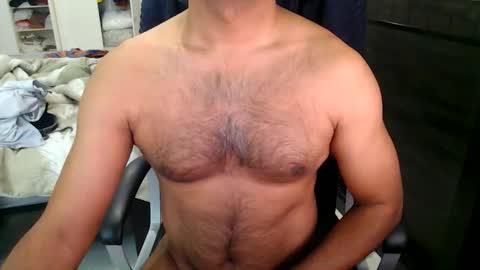 night_rider09711 online show from January 22, 6:52 am