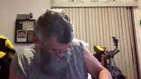 nightmoves1970 online show from March 5, 4:31 am