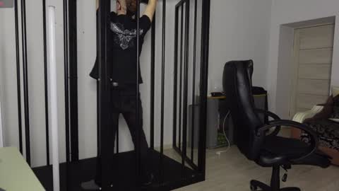 nikki online show from December 13, 6:42 am