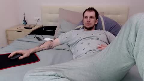 Nick online show from February 12, 7:42 pm