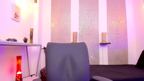    online show from December 22, 4:20 am