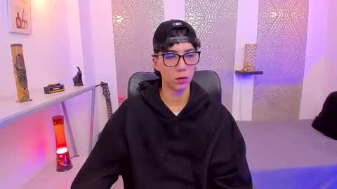    online show from October 6, 4:39 am