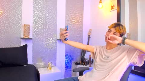    online show from December 18, 4:31 am