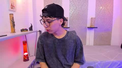    online show from September 30, 4:51 am