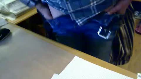 Snapshot of njutningsokare chatting on February 16, 5:37 pm njutningsokare online show from February 16, 5:37 pm