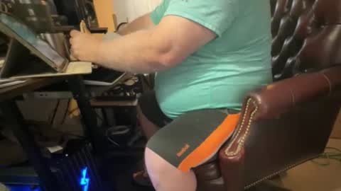 Snapshot of nmedge2cum chatting on October 18, 6:35 pm nmedge2cum online show from October 18, 6:35 pm