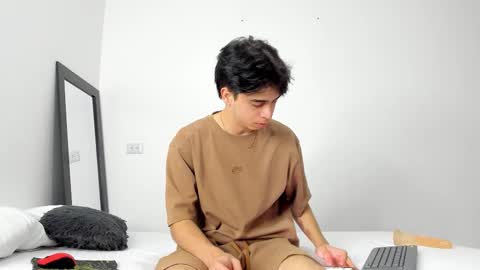 Noah online show from September 22, 8:30 pm