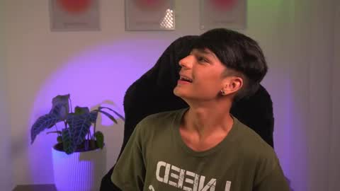 Noah     online show from February 22, 10:59 pm