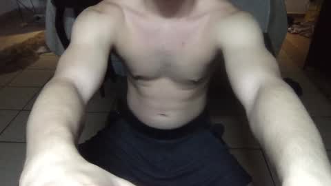 nobudget06 online show from February 8, 1:44 pm