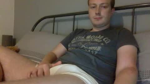 Snapshot of norfolkboy18 chatting on September 20, 7:03 pm Ollie online show from September 20, 7:03 pm