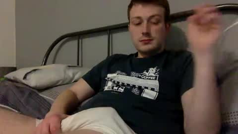 Snapshot of norfolkboy18 chatting on February 6, 8:13 pm Ollie online show from February 6, 8:13 pm