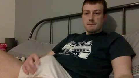 Snapshot of norfolkboy18 chatting on February 7, 9:16 am Ollie online show from February 7, 9:16 am