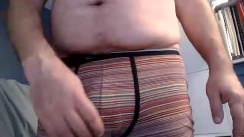 Snapshot of northern376854 chatting on December 6, 9:43 am northerndaddy online show from December 6, 9:43 am