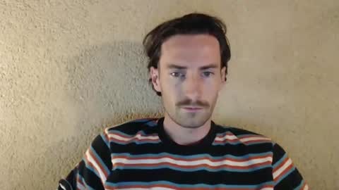 Snapshot of notenic chatting on January 2, 11:06 pm Notenic online show from January 2, 11:06 pm