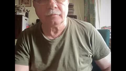 nukiss online show from March 12, 9:34 am