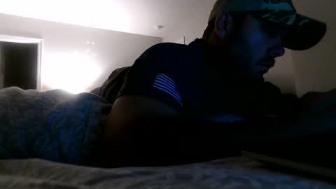 nuttincowboy727272 online show from December 23, 1:58 am