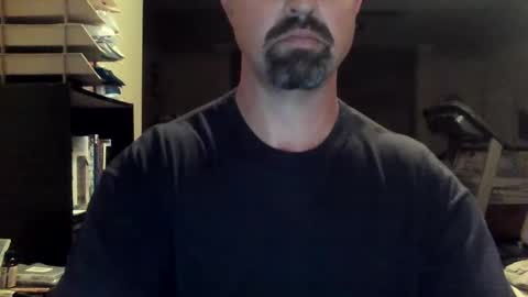 nvrenuff1979 online show from September 9, 9:53 am