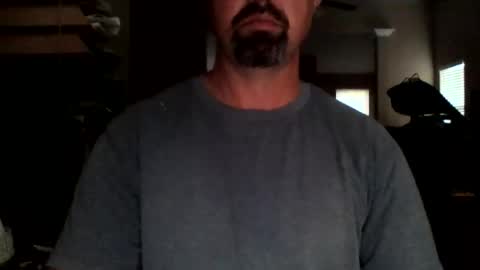 nvrenuff1979 online show from February 12, 12:33 pm