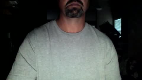 nvrenuff1979 online show from October 7, 11:36 am