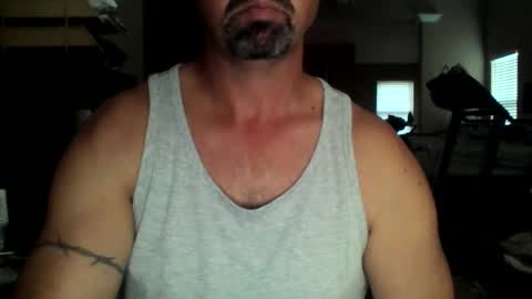 nvrenuff1979 online show from September 16, 11:33 am